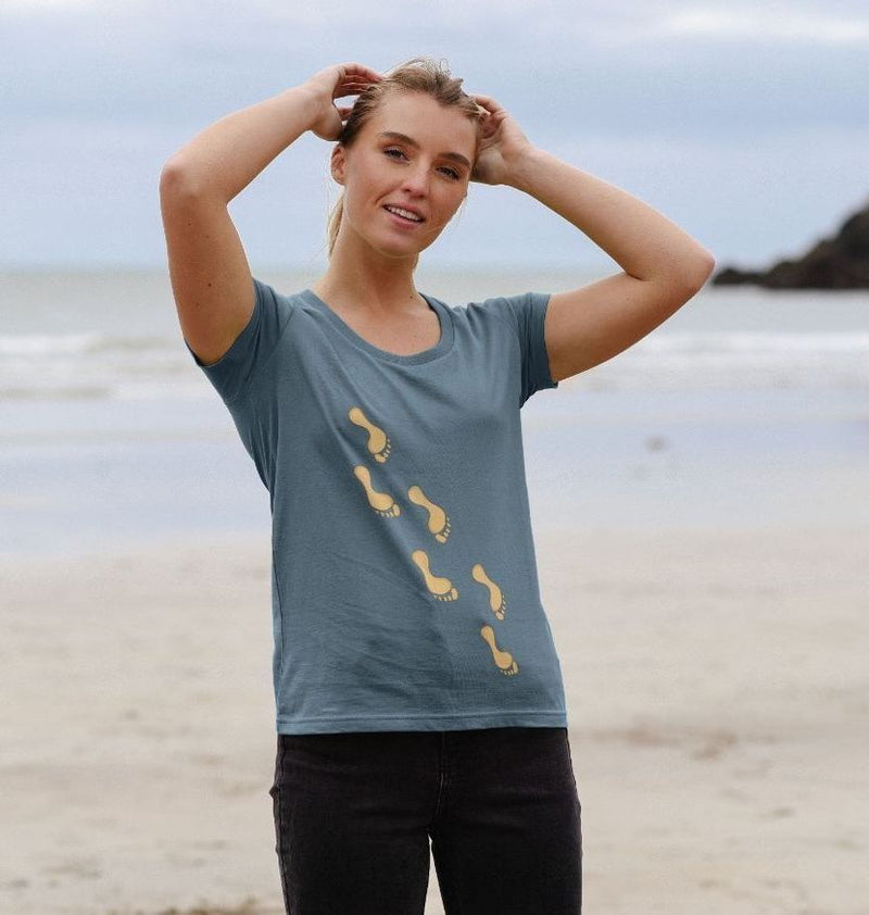 Sand in my Toes Women's Scoop Neck Organic Cotton T-shirt